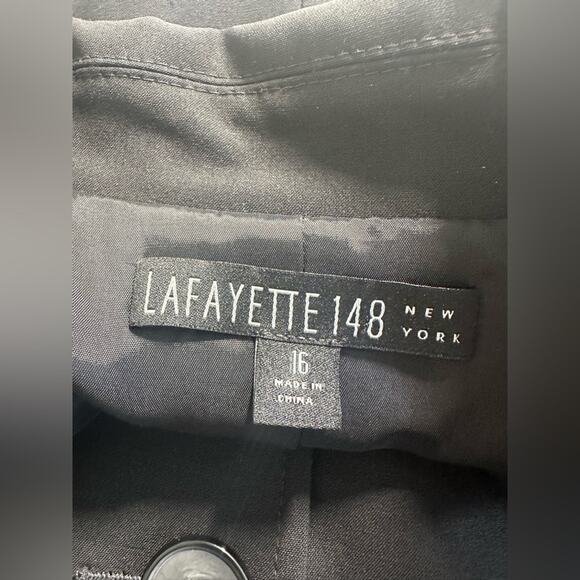 Lafayette 148 Black 3 Button Blazer Size 16 Virgin Wool EUC - Picture 4 of 7